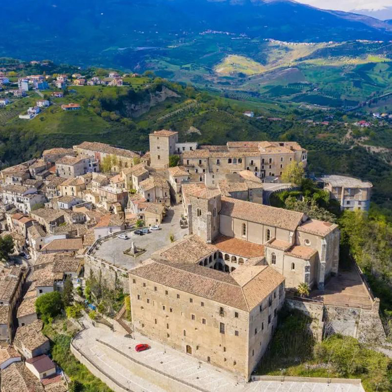 Altomonte, borgo Altomonte, Altomonte Calabria, borgo Altomonte Cosenza. 